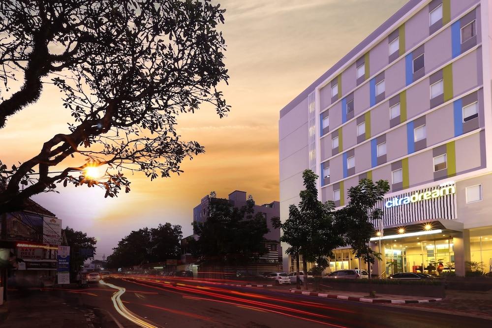 Hotel Citradream Bandung Exteriör bild